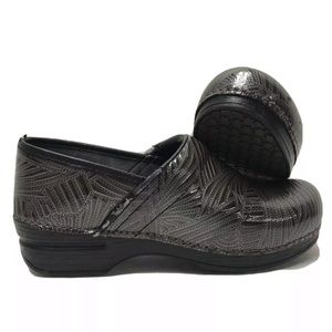 Dansko XP Clogs Women’s Size US 8.5-9 EUR 39 Brown